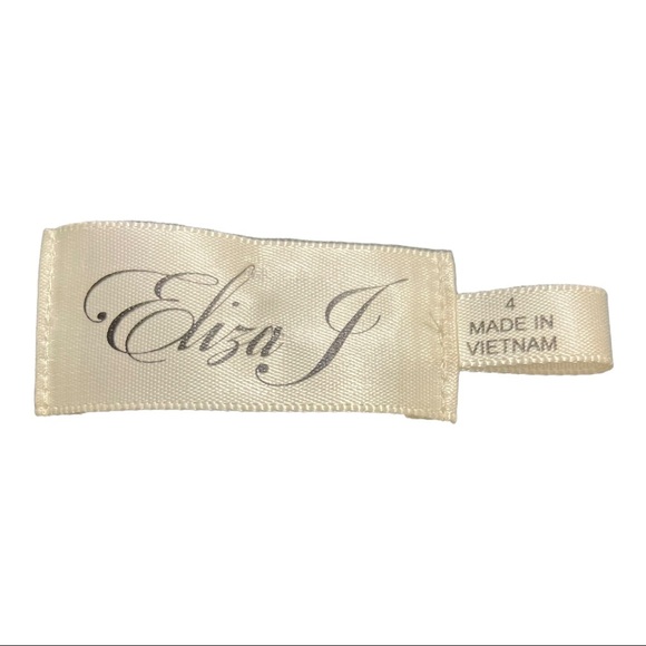 Eliza J sleeveless zipper back scallop trim pockets dress. Blue.size 4. … - Picture 11 of 11